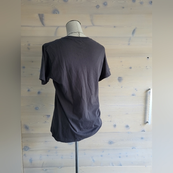 Uniqlo Disney Reflective Pinocchio Tee size S - Picture 2 of 6